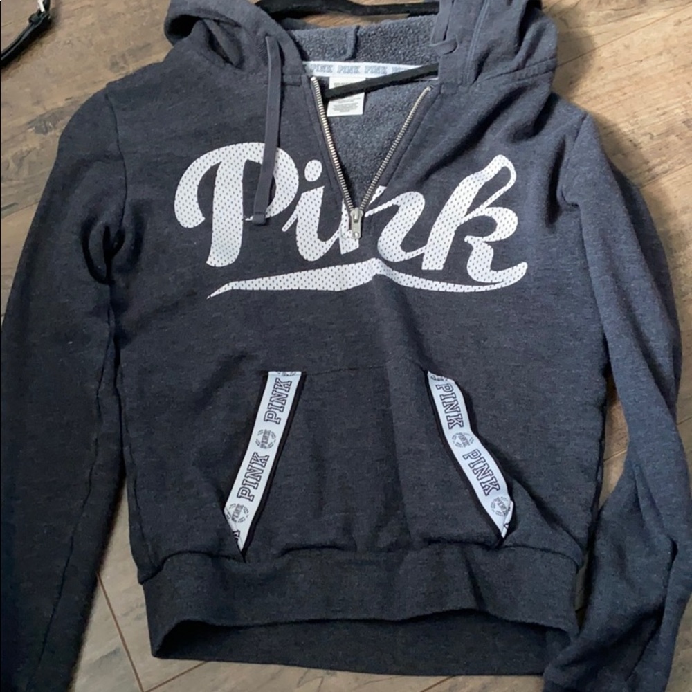Grey Pink Quarterzip